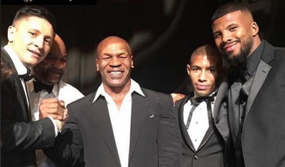 Românul care e protejatul lui Floyd Mayweather e campion WBA Latino! Victorie prin K.O _4