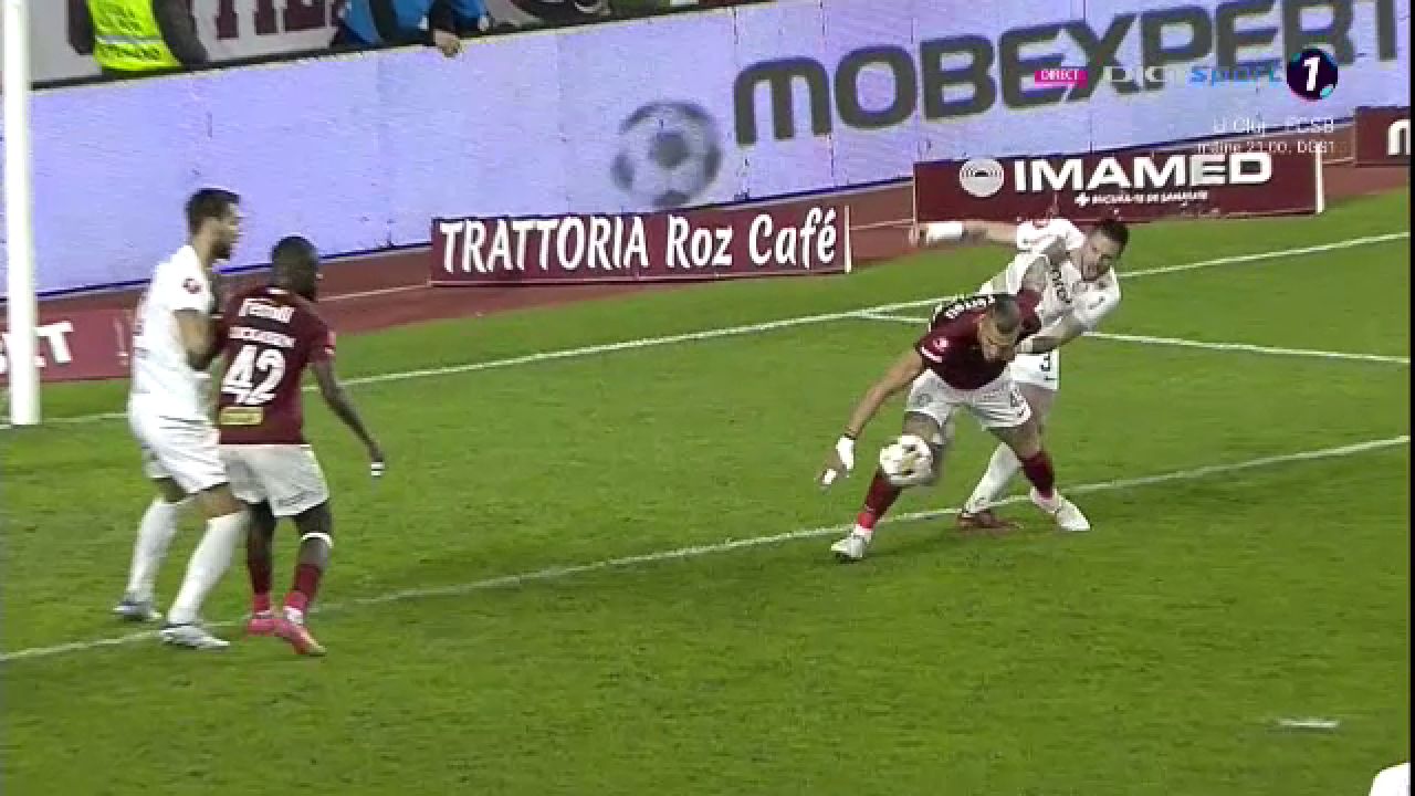 Fază controversată în Rapid - CFR Cluj: giuleștenii au primit penalty! Reacție dură a lui Mihai Stoica: „E grav!” _7