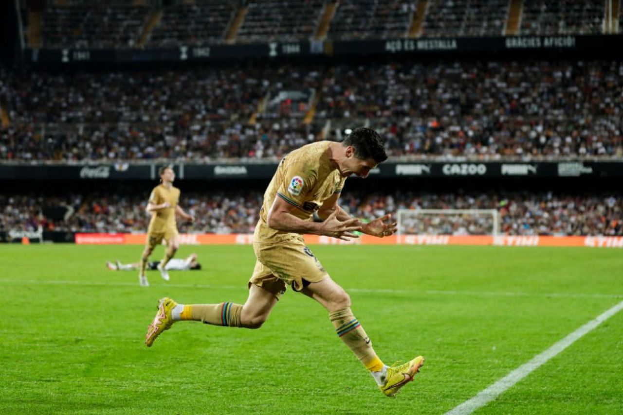 „Sunt fericit aici!” Robert Lewandowski a comentat eliminarea Barcelonei din Champions League: „Trebuie să fim mai inteligenți!” _8