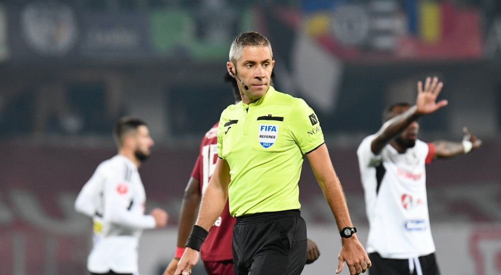 Arbitrul rom&acirc;n pus la zid după ultimul meci, premiat de UEFA cu o primă delegare &icirc;n Champions League