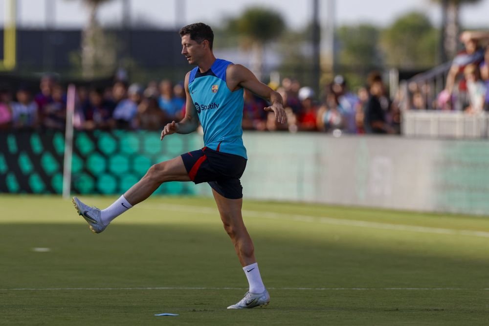 Lewandowski, lăsat acasă de Xavi pentru ultima partidă din Champions League. Motivul pentru care atacantul nu a făcut deplasarea_9