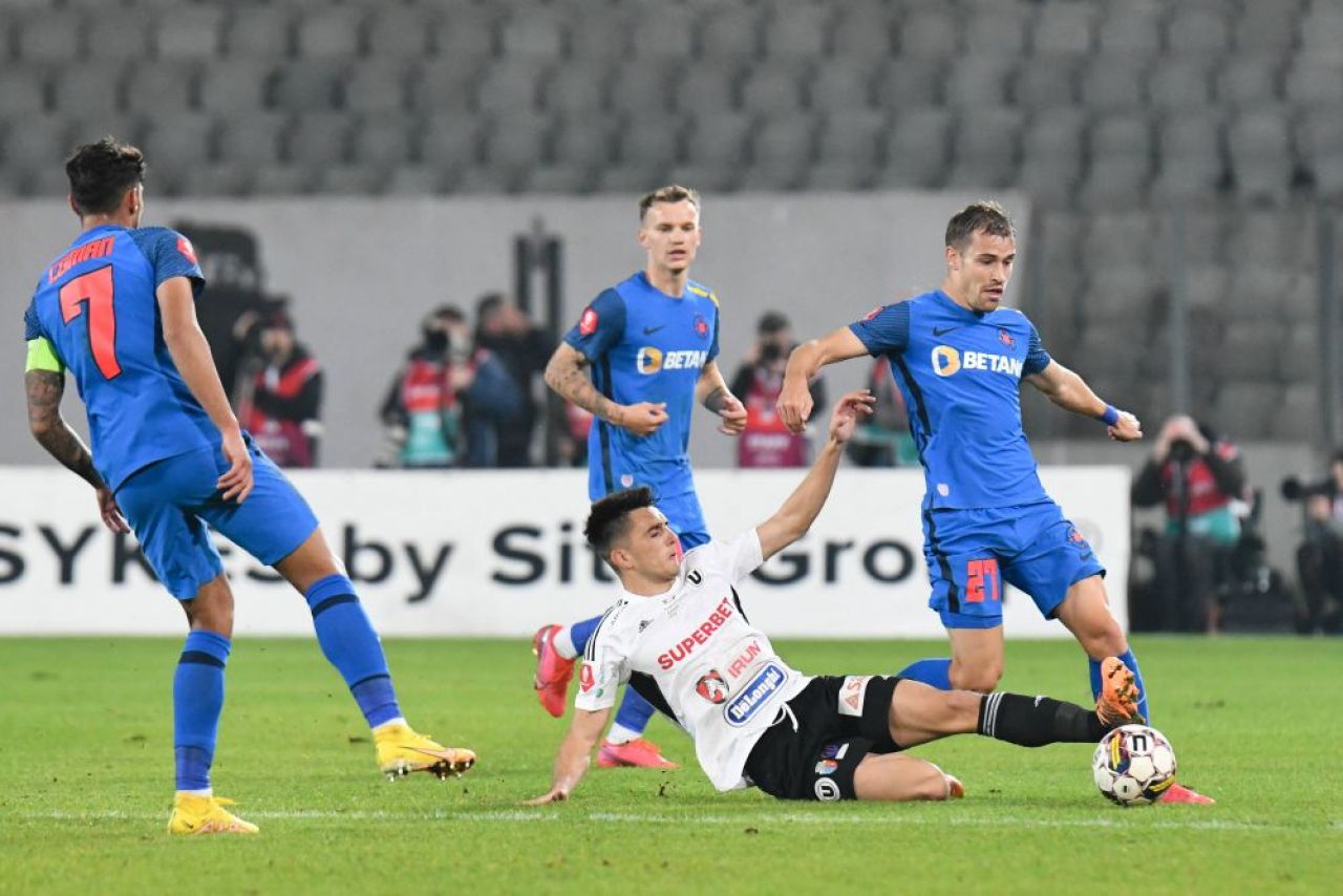 Octavian Popescu, lăsat definitiv fără banderola de căpitan! Cine a preluat banderola în meciul cu U Cluj după Coman și Olaru _2