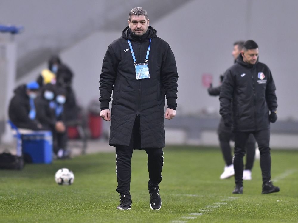 Portretul lui Liviu Ciobotariu: jucător și antrenor la Dinamo, selecționer în Asia, zero trofee și un singur sezon cap-coadă în Liga 1!_28