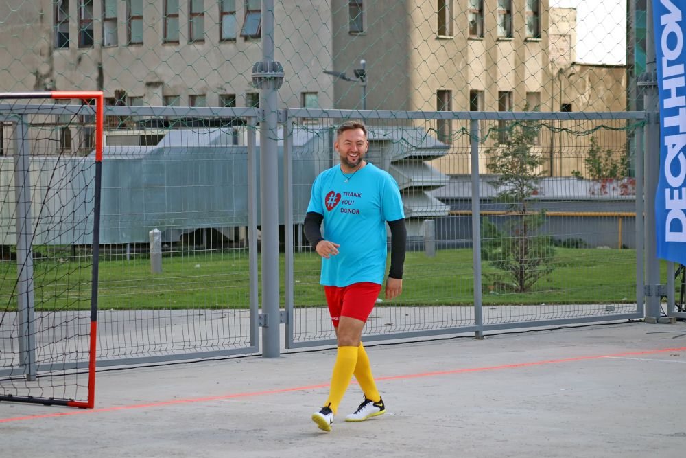 Fotbal ca-n curtea mall-ului! Belodedici, Gardoș, Coman și Varga au făcut spectacol pe ciment, la Obor_2