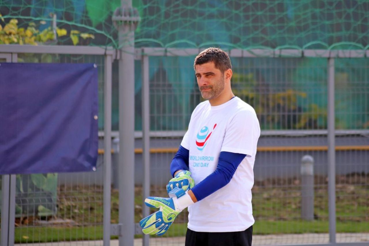 Fotbal ca-n curtea mall-ului! Belodedici, Gardoș, Coman și Varga au făcut spectacol pe ciment, la Obor_5