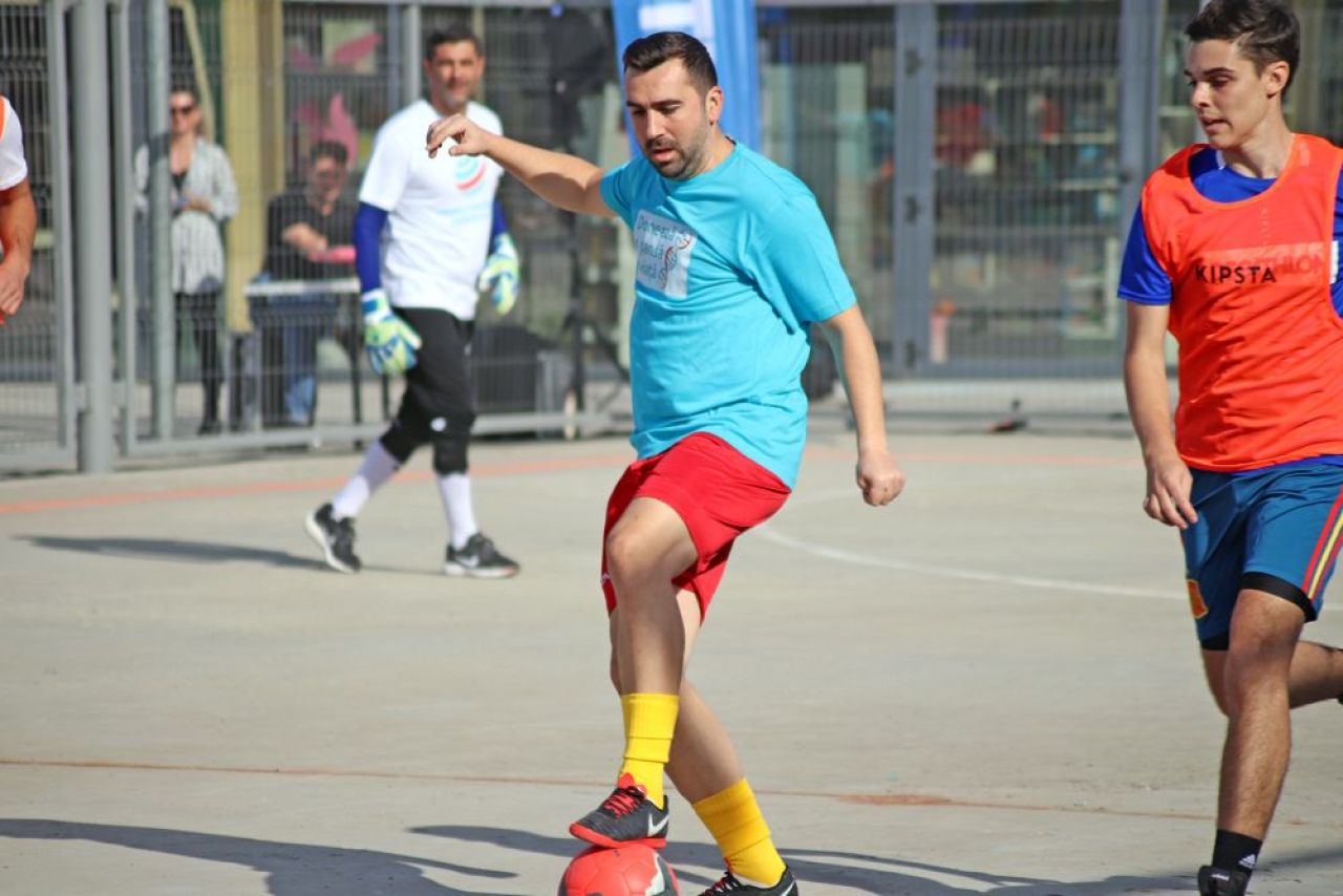 Fotbal ca-n curtea mall-ului! Belodedici, Gardoș, Coman și Varga au făcut spectacol pe ciment, la Obor_17