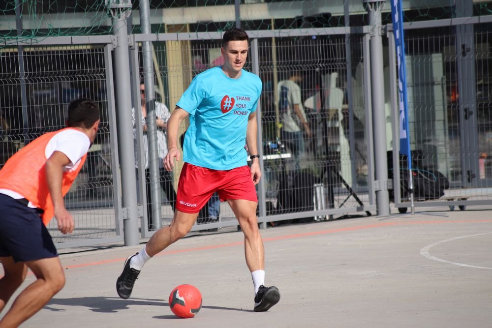 Fotbal ca-n curtea mall-ului! Belodedici, Gardoș, Coman și Varga au făcut spectacol pe ciment, la Obor_20