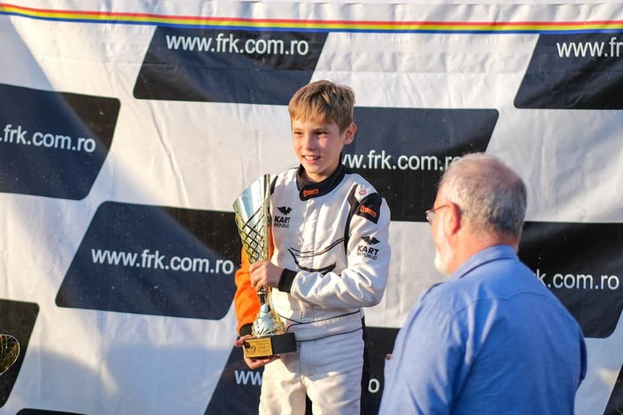 La 12 ani, Cristian Velciu e dublu campion național de karting.