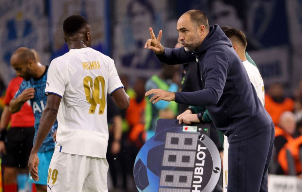 Fanii lui Marseille, 'vinovați' de eliminarea din cupele europene?! Gestul disperat al antrenorului înainte de golul care a adus dezastrul _4