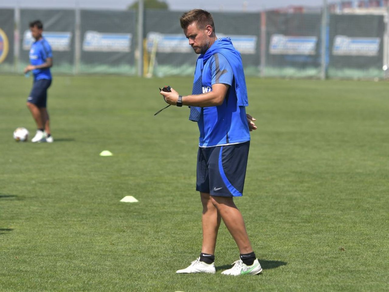 Antrenor 'ales' de jucători la FCSB?! Nume-surpriză al lui MM Stoica: „A urlat la Gnohere, el s-a întors scoțând flăcări, i-a zis: 'Ce te uiți, mă?' Imediat s-a repliat!” _10