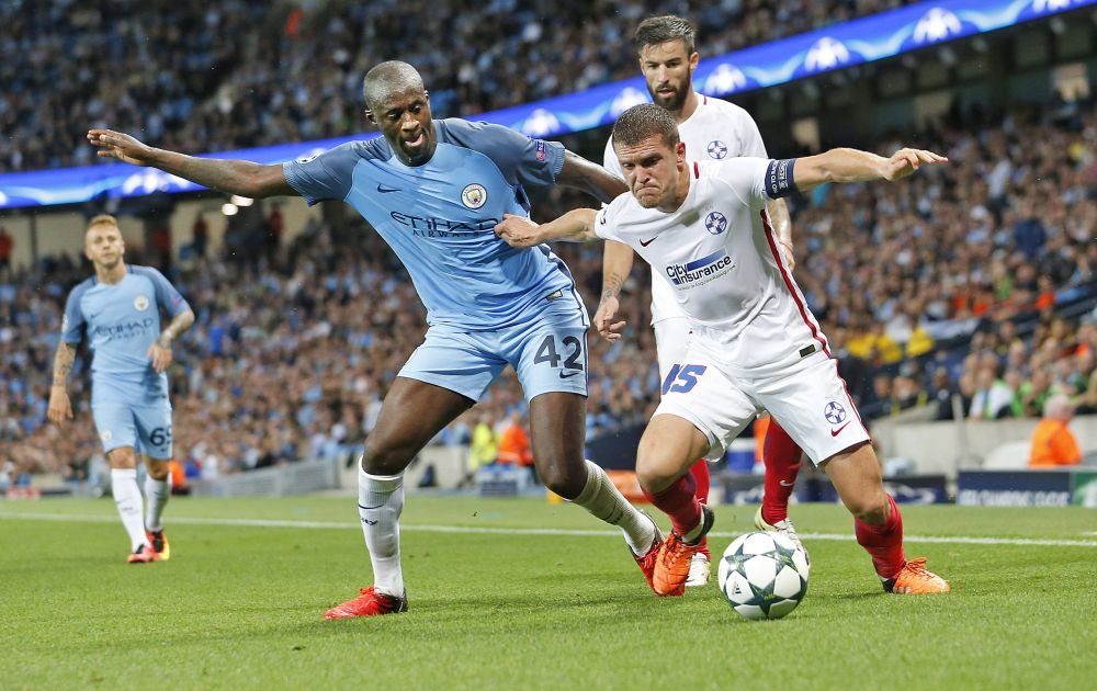 Momentul în care Gigi Becali s-a dus la antrenamentele FCSB-ului și a schimbat căpitanul echipei: „A zis: 'De azi el e! Adu banderola!' I-a pus-o personal pe mână, din magazie!”_8