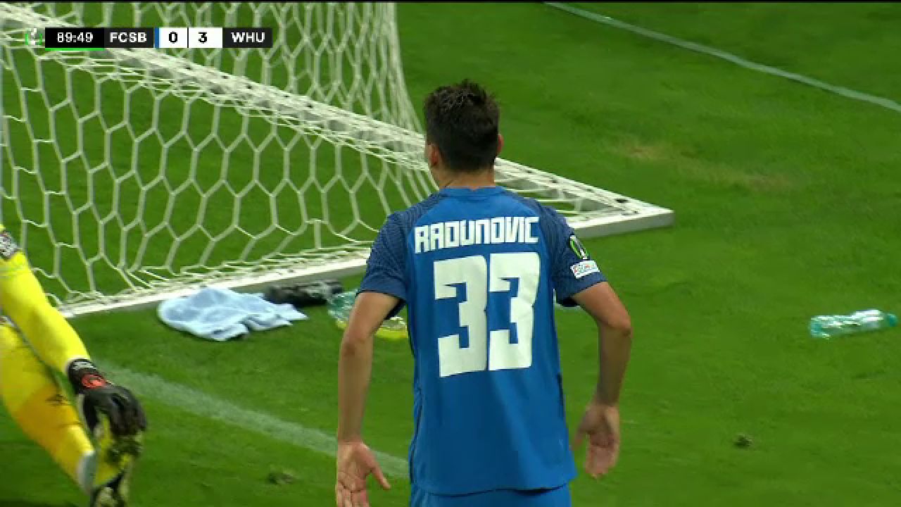 FCSB - West Ham 0-3 | Reacția lui Risto Radunovic după ratarea monumentală din minutul 90. Ce a spus fundașul muntenegrean_16