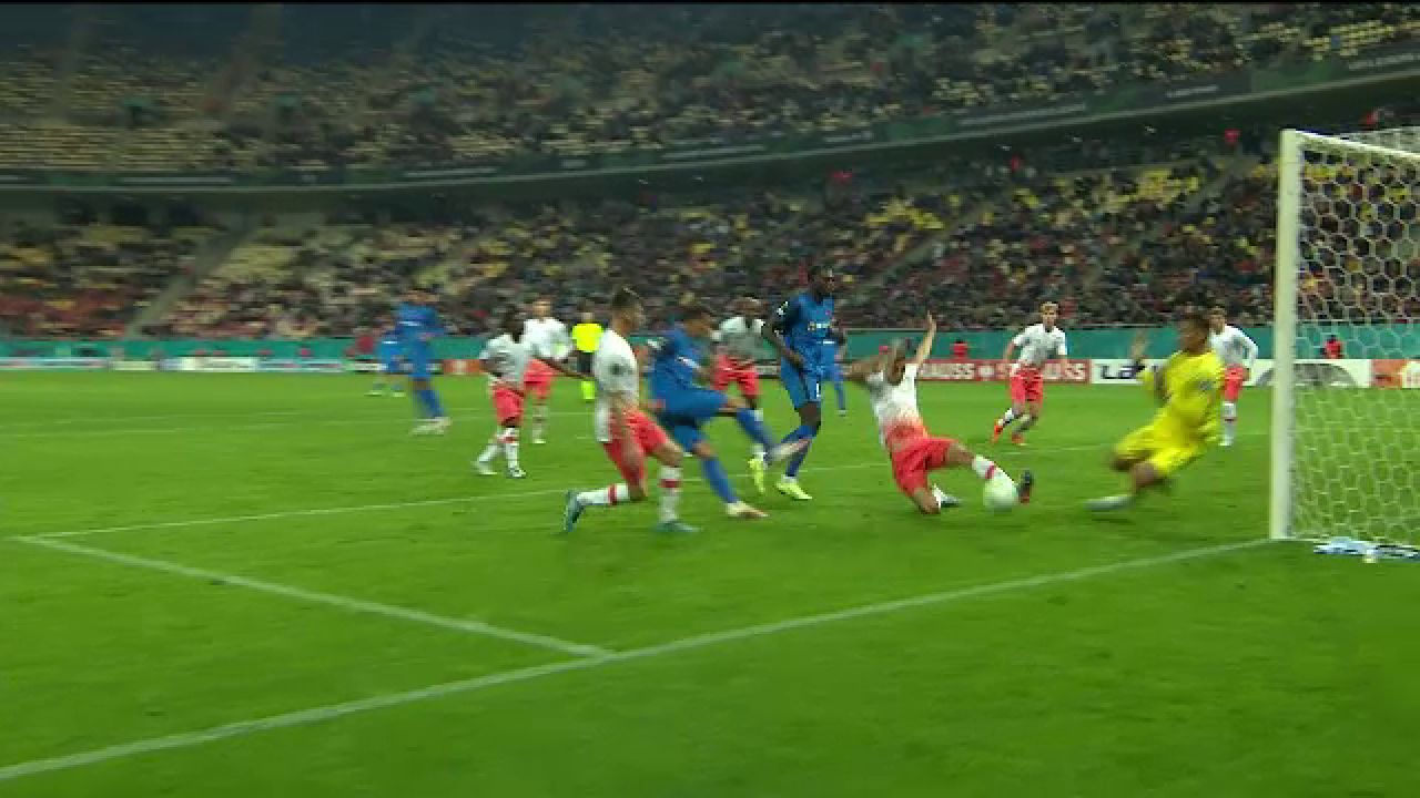 FCSB - West Ham 0-3 | Reacția lui Risto Radunovic după ratarea monumentală din minutul 90. Ce a spus fundașul muntenegrean_20