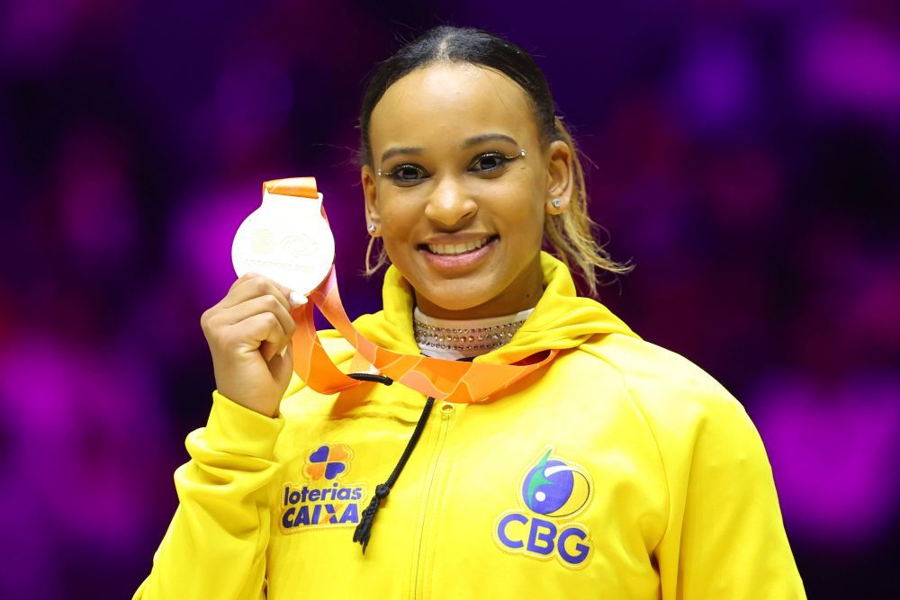 Încă un titlu mondial pentru superba Rebeca Andrade + pe ce loc s-au clasat Ana Maria Bărbosu și Gabriel Burtănete în finale_17