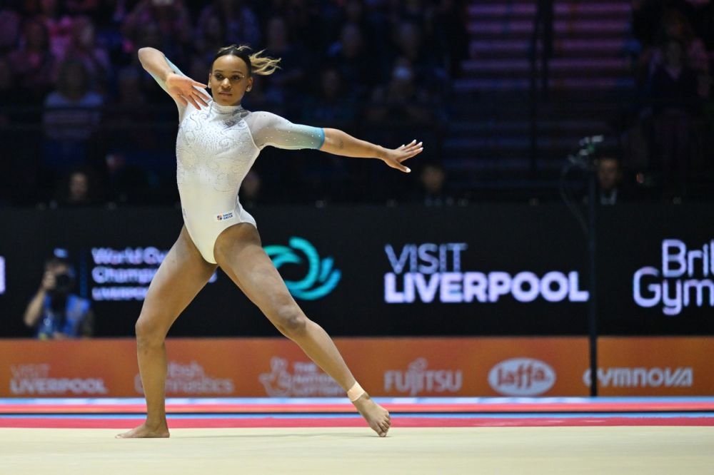 Încă un titlu mondial pentru superba Rebeca Andrade + pe ce loc s-au clasat Ana Maria Bărbosu și Gabriel Burtănete în finale_24
