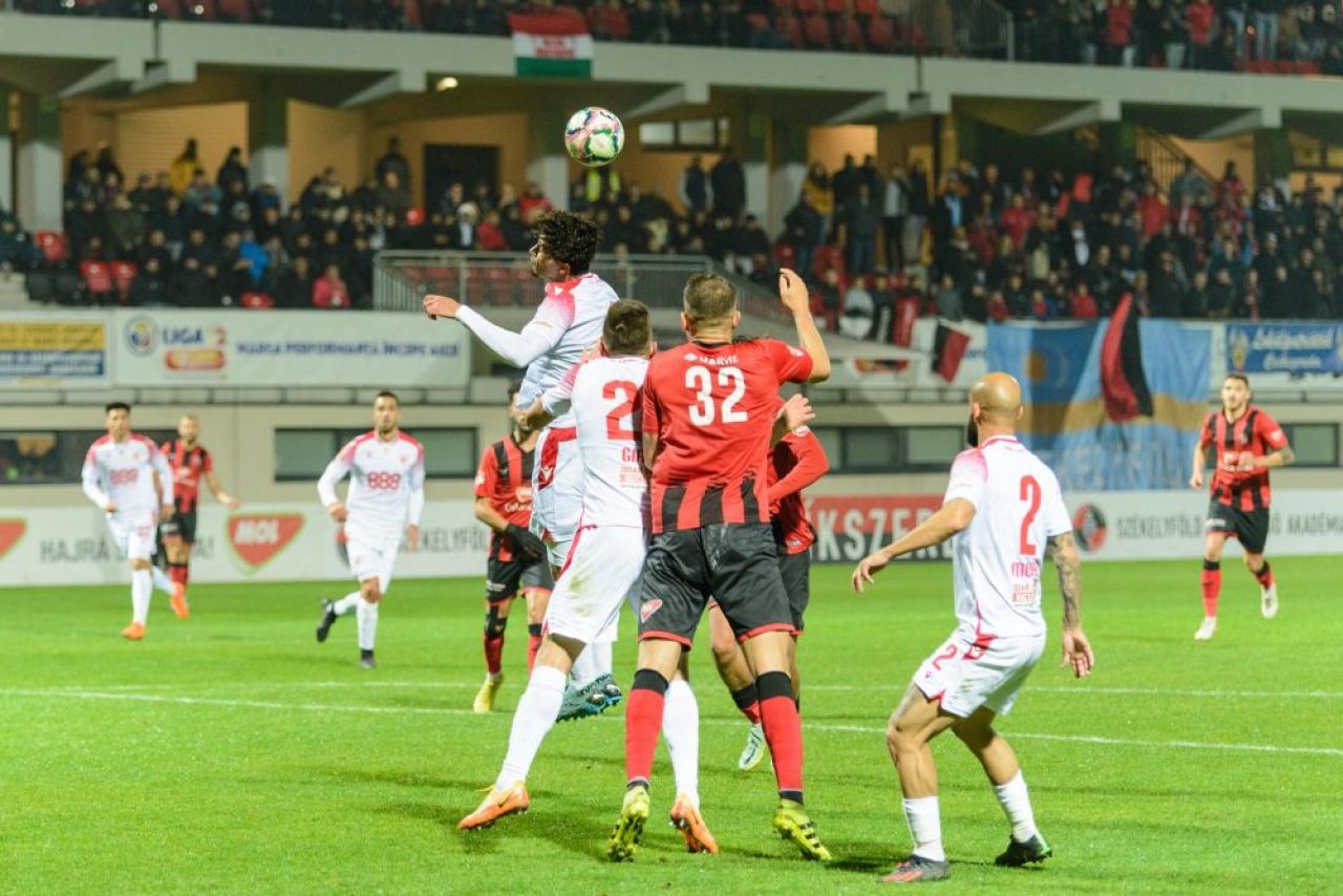 Dinamo are opt meciuri fără înfrângere, dar se poate îndepărta de play-off! Cum arată clasamentul + programul ”câinilor”_6