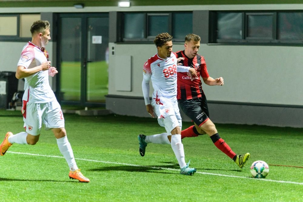 Dinamo are opt meciuri fără înfrângere, dar se poate îndepărta de play-off! Cum arată clasamentul + programul ”câinilor”_7