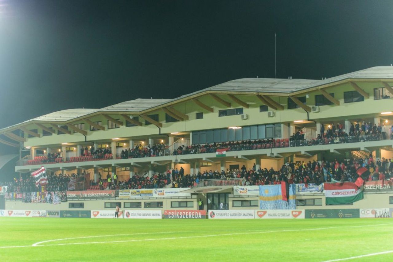 Dinamo are opt meciuri fără înfrângere, dar se poate îndepărta de play-off! Cum arată clasamentul + programul ”câinilor”_9