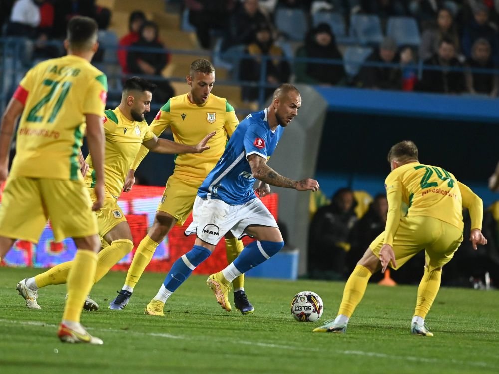 Farul Constanța - CS Mioveni 2-1. Hagi, în vârful clasamentului după golul din final înscris de vârful Moldoveanu_9