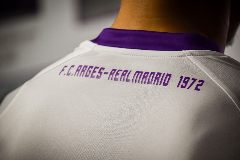 Retro. Echipamentul cu semnificație specială pe care FC Argeș îl va purta în meciul cu Sepsi_5