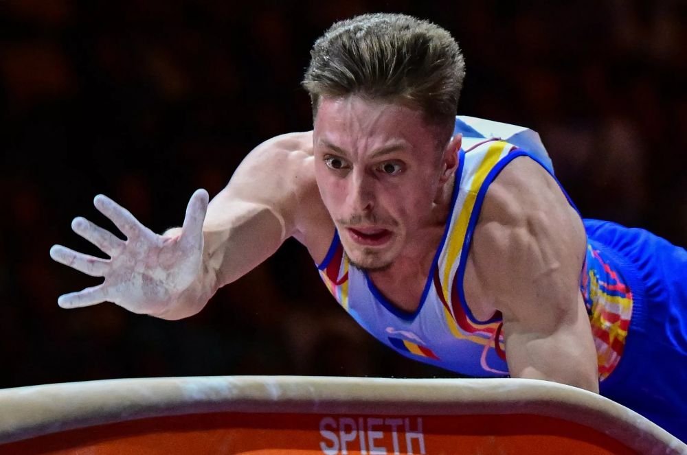 Încă un titlu mondial pentru superba Rebeca Andrade + pe ce loc s-au clasat Ana Maria Bărbosu și Gabriel Burtănete în finale_30