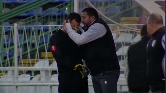 Imaginile deznădejdii după FC Argeș-Sepsi 0-5! Cătălin Straton a izbucnit în plâns și a fost consolat de Marius Croitoru_6