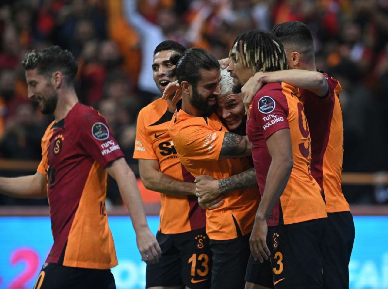 Mauro Icardi are Turcia la picioare după golurile din Galatasaray - Beșiktaș 2-1! A lovit mingea cu o viteză incredibilă _3