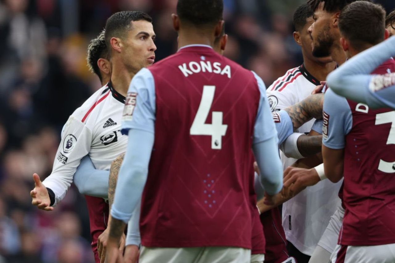 Cristiano Ronaldo, bătaie ca în curtea școlii în Aston Villa - Manchester United! De la ce a pornit totul_1