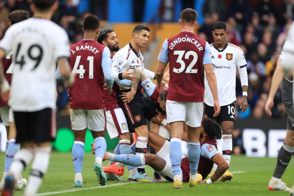 Cristiano Ronaldo, bătaie ca în curtea școlii în Aston Villa - Manchester United! De la ce a pornit totul_2