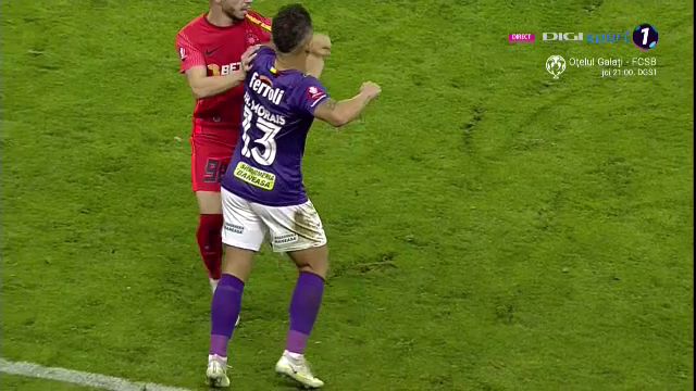Junior Morais, roșu direct după o reacție nervoasă în FCSB - Rapid. Brazilianul nici nu a protestat_8