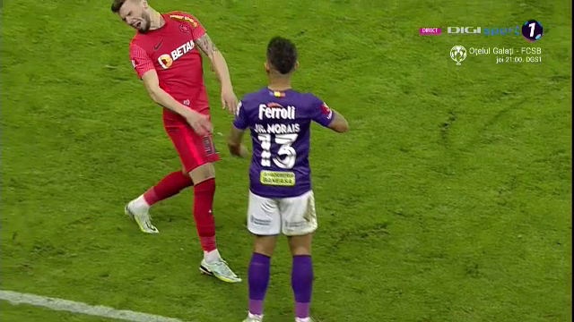 Junior Morais, roșu direct după o reacție nervoasă în FCSB - Rapid. Brazilianul nici nu a protestat_10