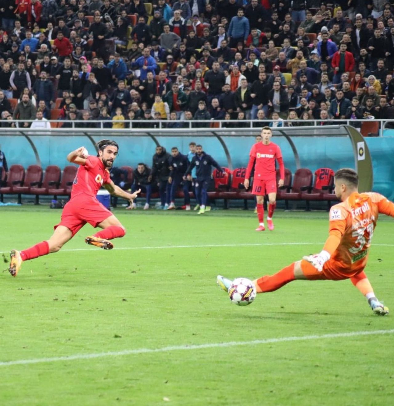 Specialiștii se contrazic după FCSB - Rapid: