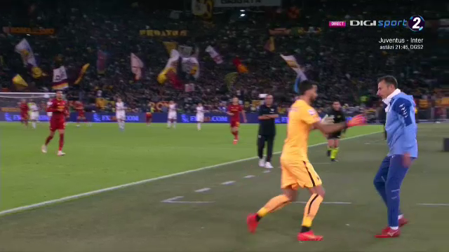 Ștefan Radu i-a cucerit pe fanii lui Lazio după ce i-a ”ascuns” mingea lui Rui Patricio: ”Te iubesc!” / ”Votați-l cu toții!”_5