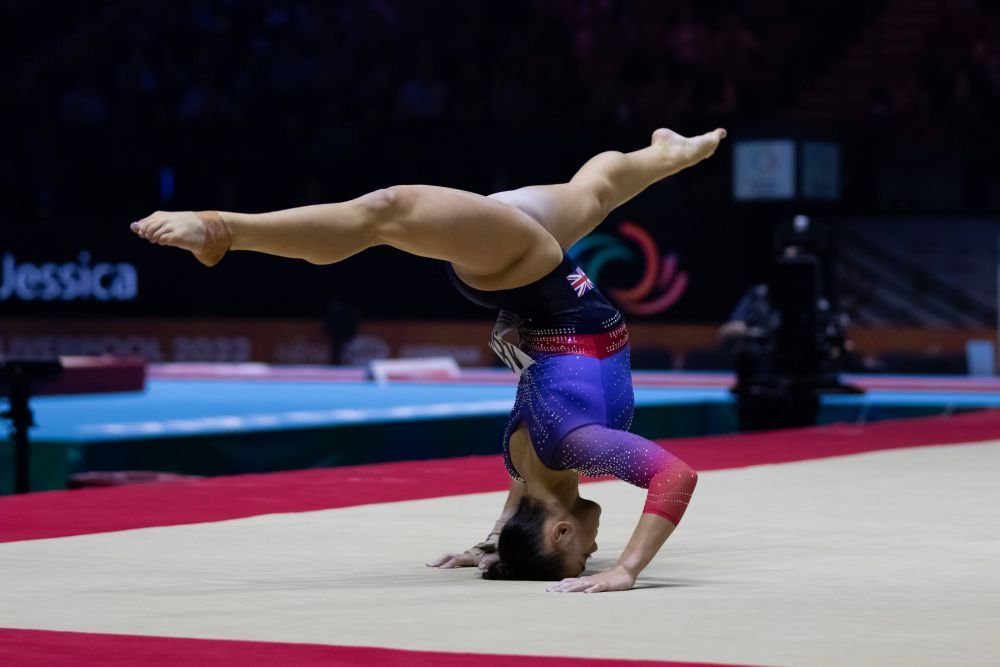 Frumoasa Jesica Gadirova, imbatabilă la sol! Cine a urmat-o pe britanică în clasament la CM de gimnastică de la Liverpool_2