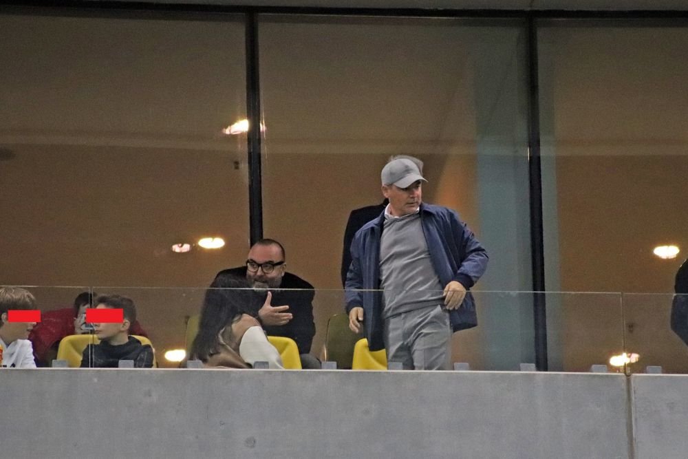 Politicianul pe care Gigi Becali îl voia ministru al Apărării, în lojă la derby-ul cu Rapid_3
