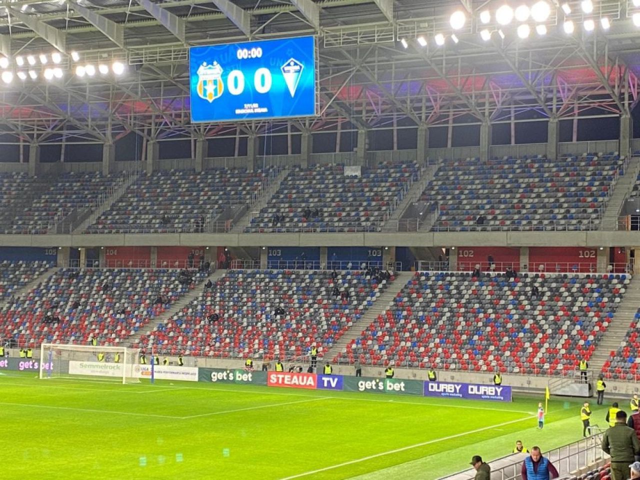 Suporterii lui CSA Steaua, protest la meciul cu Unirea Dej. Câți oameni au fost la meci și ce au scandat_2