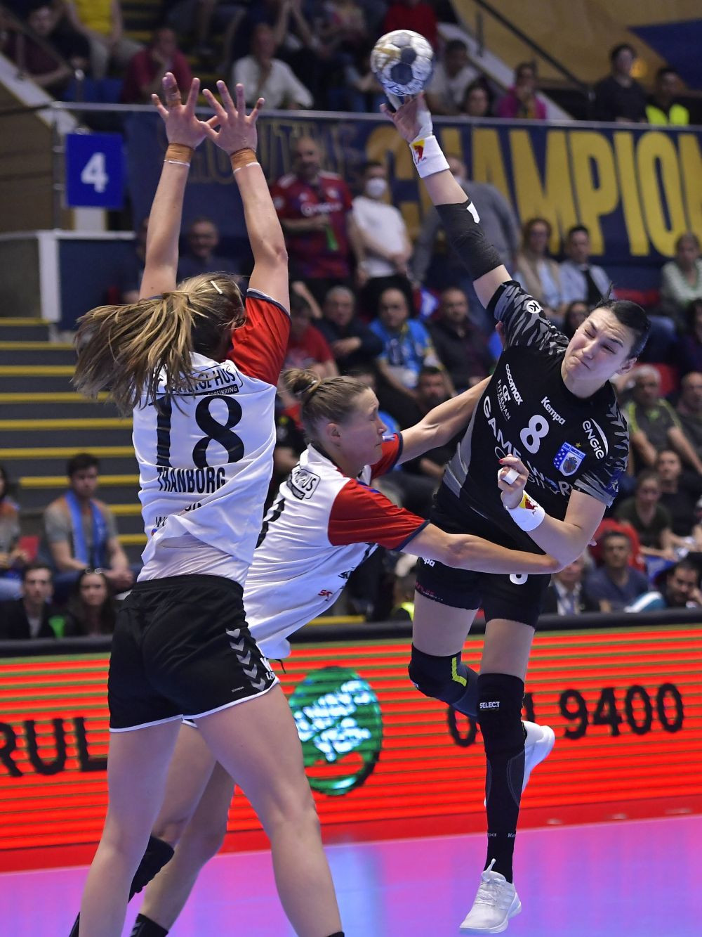 Cristina Neagu a anunțat când se retrage de la națională_7