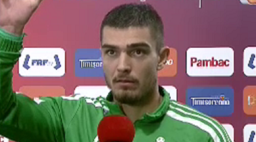 Denis Ciobotariu a întrerupt interviul pentru a le răspunde fanilor lui Dinamo: 