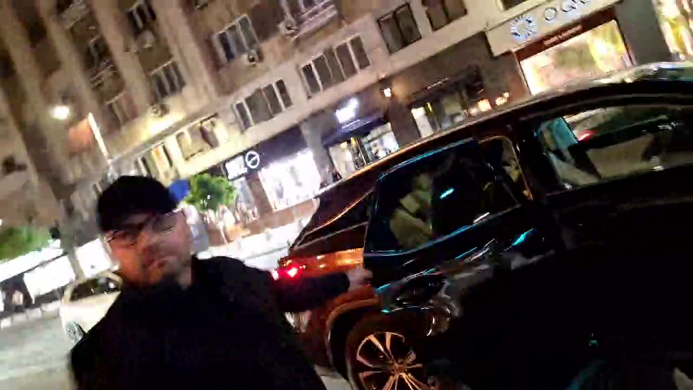 Dumitru Dragomir s-a luat la bătaie cu protestatarul Marian 