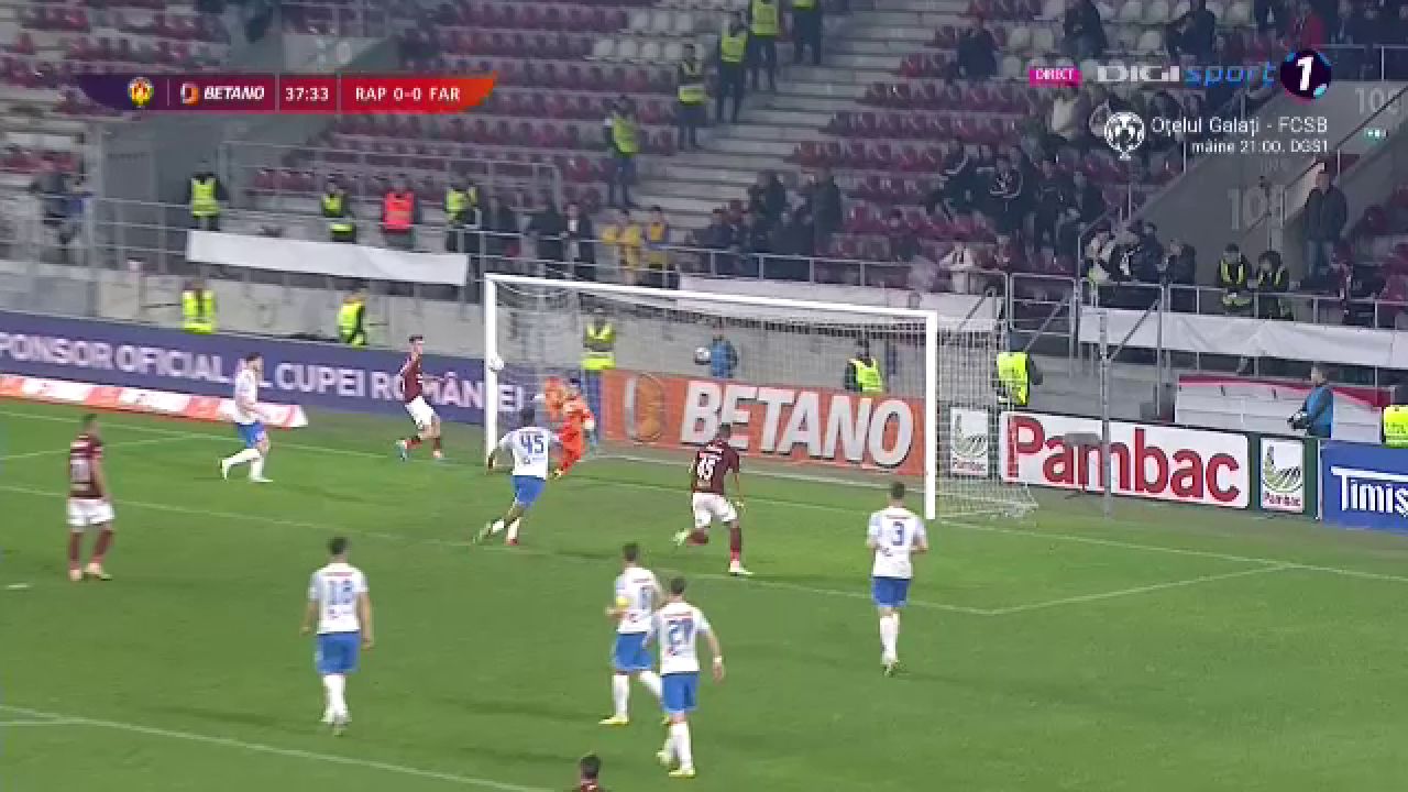 Ratare uriașă în Rapid - Farul Constanța! Dugandzic nu a putut marca din câțiva metri_3