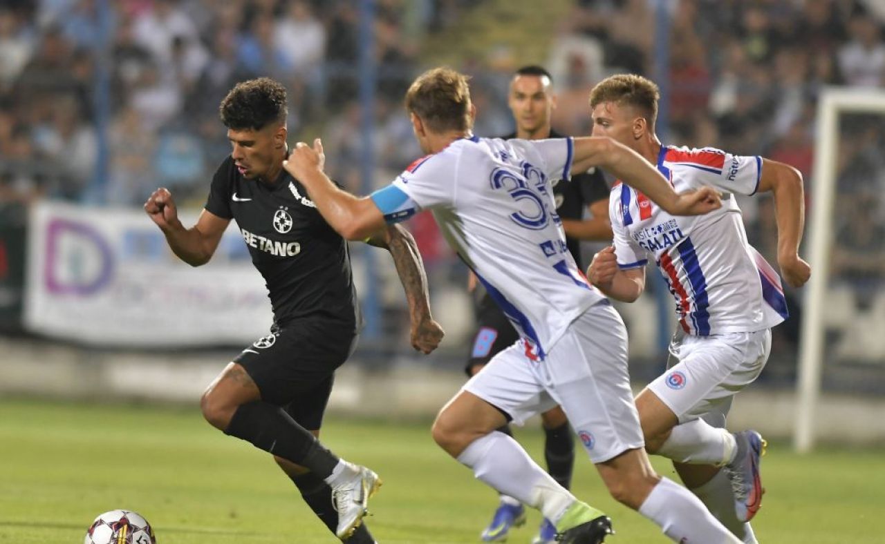 CUPA ROMÂNIEI | Oțelul Galați - FCSB 0-0. Ratări uriașe de ambele părți. Meciul a fost întrerupt din cauza gazelor lacrimogene_1