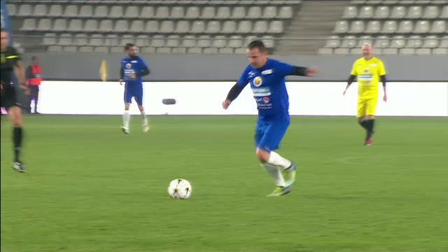 Sorin Paraschiv, gol a la Gică Hagi &icirc;n Galactici vs Extratereștri! Execuție spectaculoasă de la 35 de metri&nbsp;
