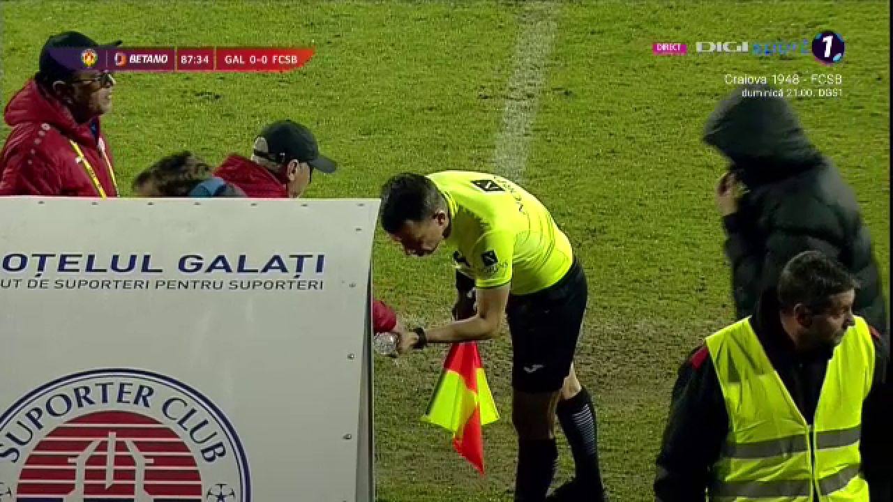 Scene ireale la Oțelul Galați - FCSB! Tot stadionul a „plâns” din cauza gazului lacrimogen_1