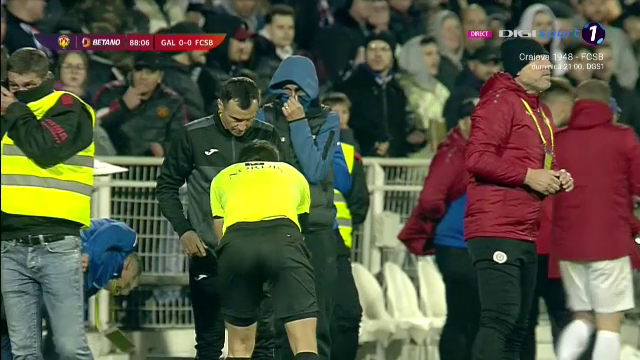 Explicația hilară pentru gazele lacrimogene de la Oțelul Galați - FCSB: „I s-a agățat colegului spray-ul în gard!”_9