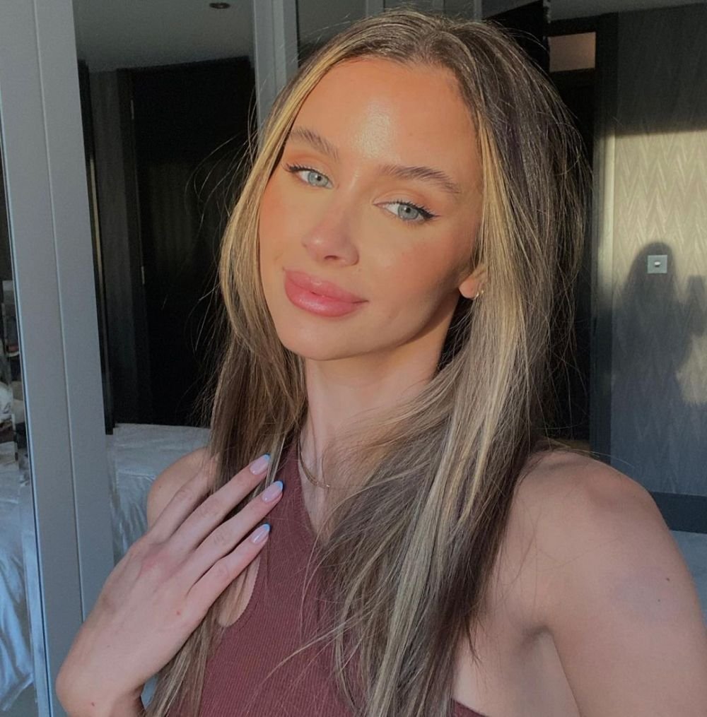 Partenera noului star al Angliei face senzație pe rețelele de socializare. Are 28 de ani, este model și locuiește în Los Angeles_24