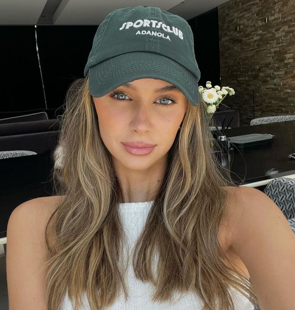 Partenera noului star al Angliei face senzație pe rețelele de socializare. Are 28 de ani, este model și locuiește în Los Angeles_41
