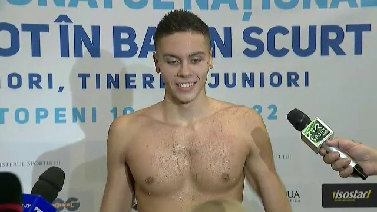 David Popovici face legea la Campionatul Național: încă o medalie de aur, la 200m liber: