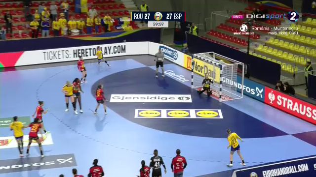 Reacție fantastică a Cristinei Neagu după aruncarea decisivă a lui Bazaliu + Antrenorului Florentin Pera i s-a făcut rău_12