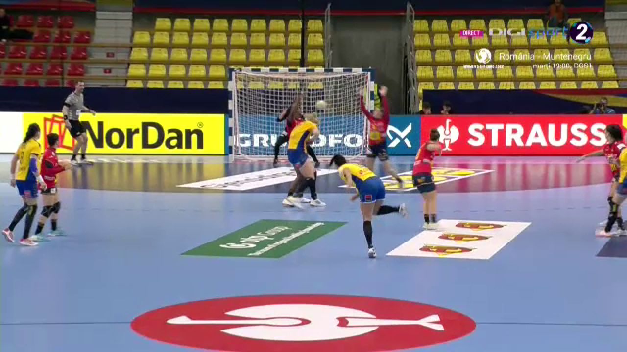 Reacție fantastică a Cristinei Neagu după aruncarea decisivă a lui Bazaliu + Antrenorului Florentin Pera i s-a făcut rău_45