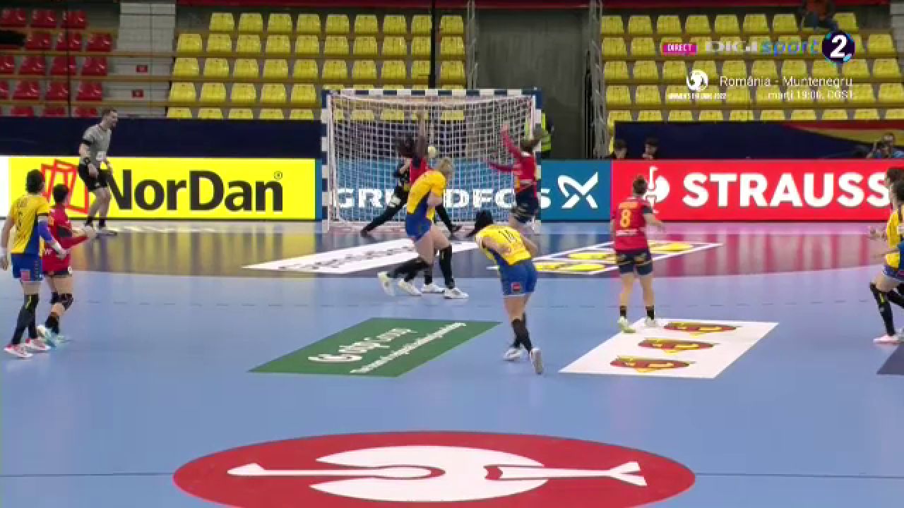 Reacție fantastică a Cristinei Neagu după aruncarea decisivă a lui Bazaliu + Antrenorului Florentin Pera i s-a făcut rău_46